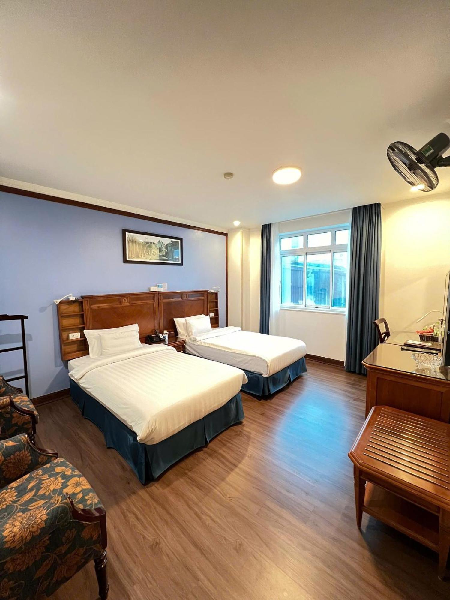 A25 Hotel - 19 Phan Dinh Phung 3*