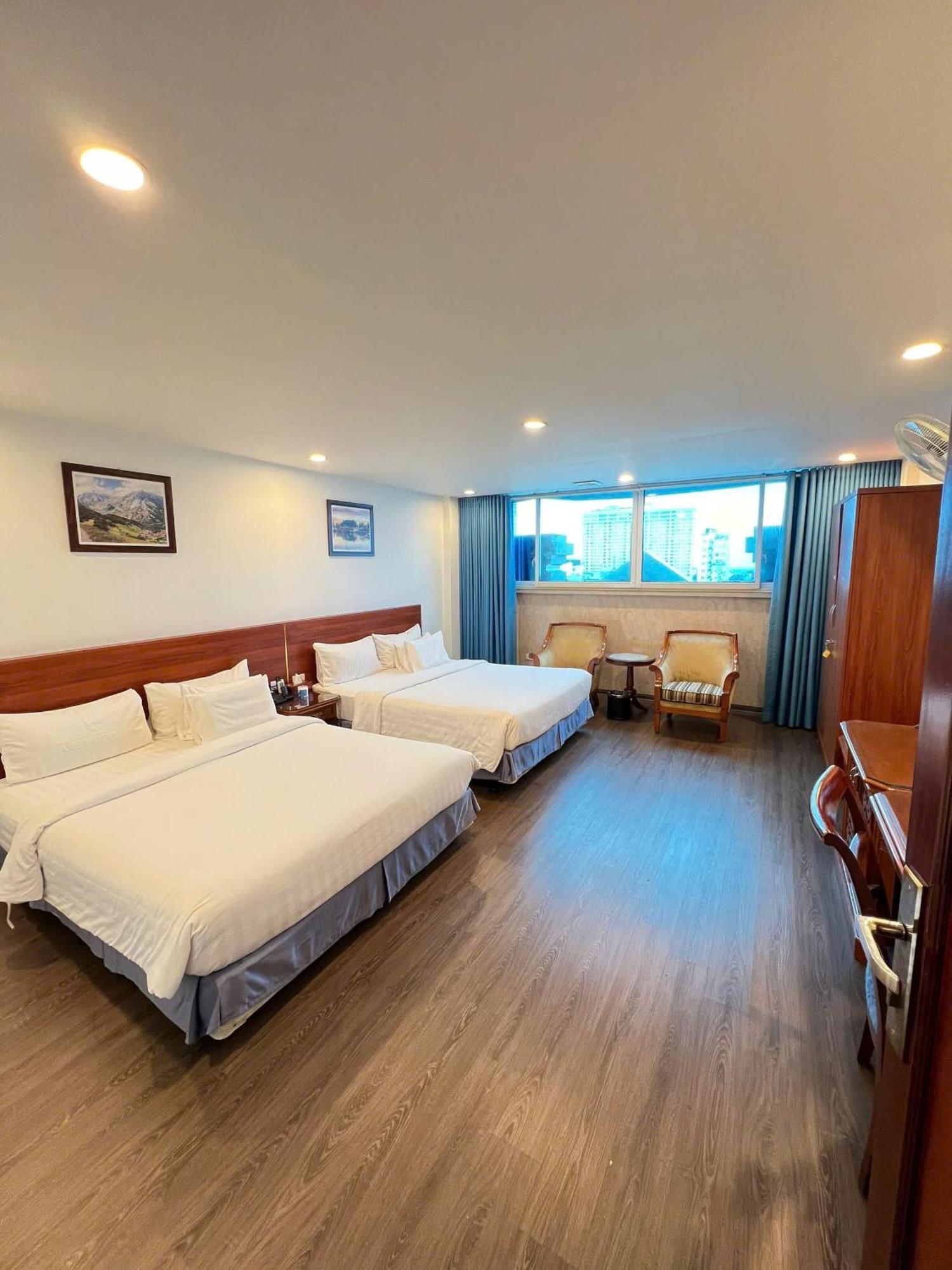 A25 Hotel - 19 Phan Dinh Phung 3*